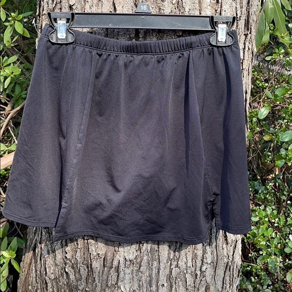 Under Armor Black Golf Tennis Skort with Slits Attached Shorts Small S Elastic - Picture 1 of 16